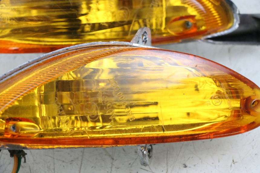 photo de VOORKNIPPERLICHT BAOTIAN TRAVEL SPIRIT 50 (2010 - 2012) - Zoom op gebruiksstaat