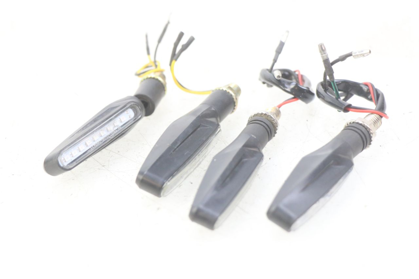 photo de VOORKNIPPERLICHT KEEWAY TX 50 (2008 - 2015) - Zoom op gebruiksstaat