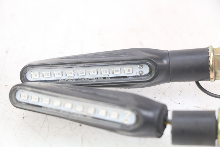 photo de VOORKNIPPERLICHT KEEWAY TX 50 (2008 - 2015) - Markeringen en referenties