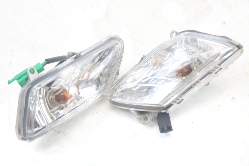 photo de VOORKNIPPERLICHT YAMAHA XMAX X-MAX 125 (2006 - 2009) - Detail van het onderdeel