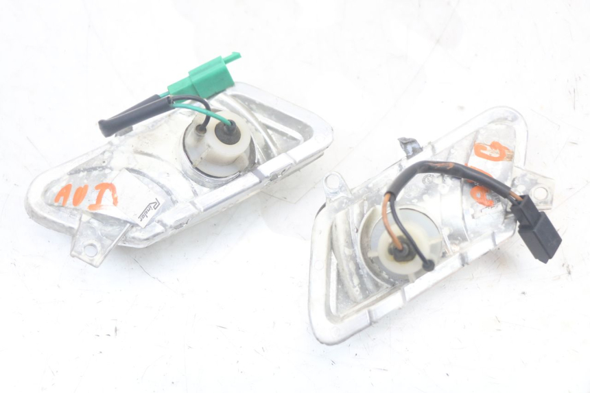 photo de VOORKNIPPERLICHT YAMAHA XMAX X-MAX 125 (2006 - 2009) - Zoom op gebruiksstaat