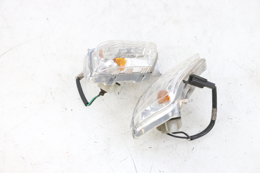 photo de VOORKNIPPERLICHT YAMAHA XMAX X-MAX 125 (2006 - 2009) - Detail van het onderdeel