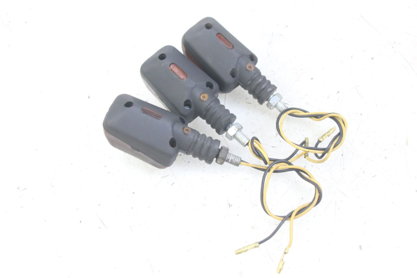 photo de VOORKNIPPERLICHT YAMAHA XJN DIVERSION 600 (2000 - 2003) - Zoom op gebruiksstaat