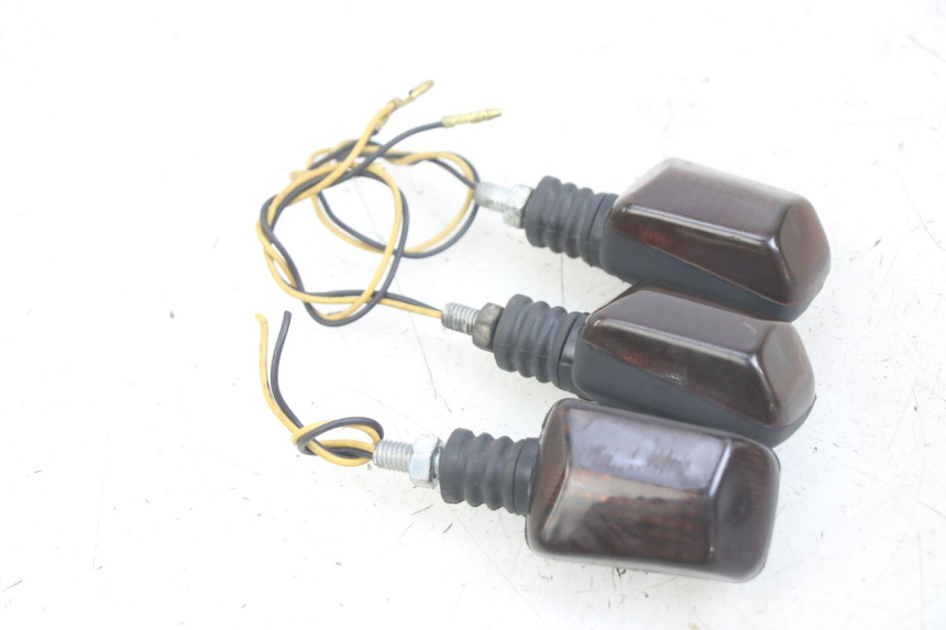 photo de VOORKNIPPERLICHT YAMAHA XJN DIVERSION 600 (2000 - 2003) - Technische close-up