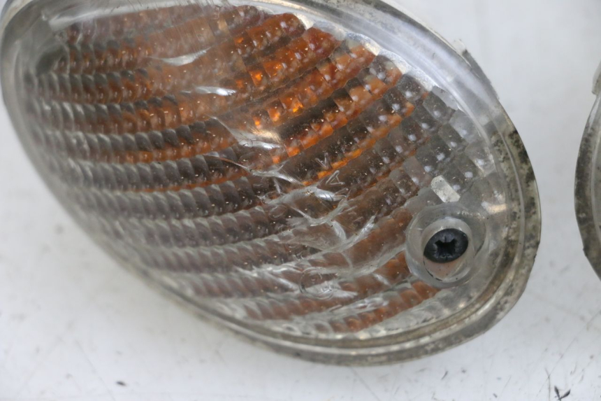 photo de VOORKNIPPERLICHT YAMAHA YN NEO'S 50 (1997 - 2004) - Bevestigingspunten