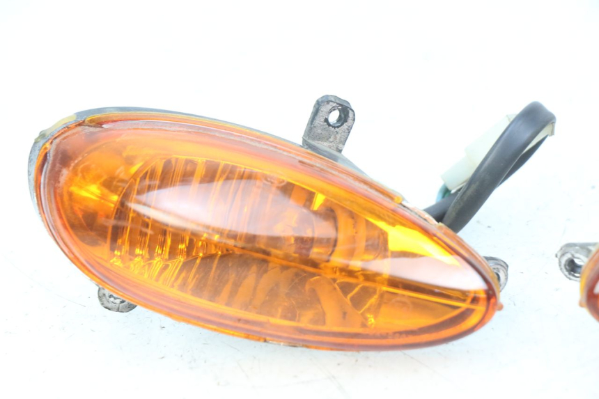 photo de VOORKNIPPERLICHT YIYING YY50QT-10 50 (2007 - 2022) - Bevestigingspunten