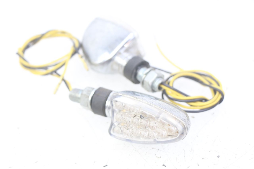 photo de VOORKNIPPERLICHT KAWASAKI ZEPHYR 1100 ( - 1995) - Andere kijkhoek