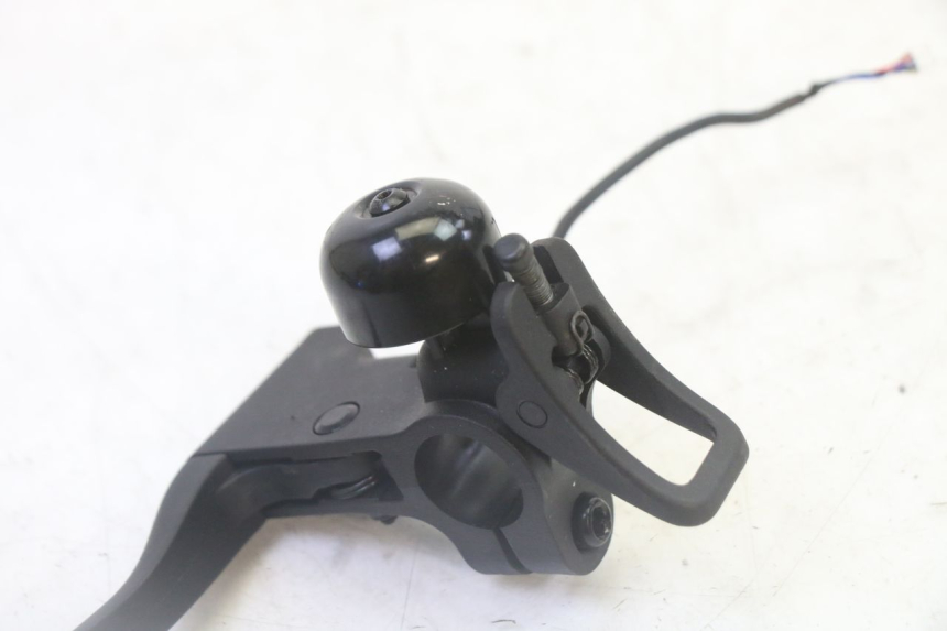 photo de LINKER REMHEVEL SEGWAY NINEBOT F65I 1 - Zoom op gebruiksstaat