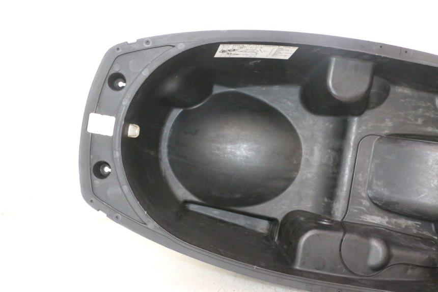 photo de ZADSEATKO APRILIA ATLANTIC S 125 (2010 - 2013) - Detail van het onderdeel