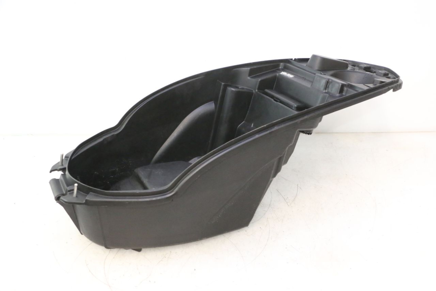 photo de ZADSEATKOFFER PEUGEOT KISBEE 4T 50 (2023 - 2026) - Hoofdaanzicht