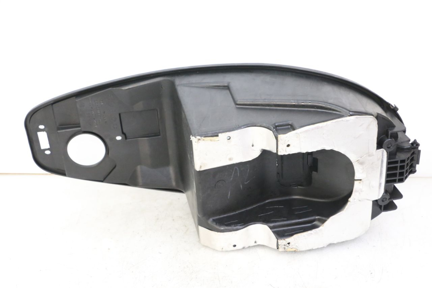 photo de ZADeltasleutelbox KYMCO PEOPLE S 125 (2000 - 2008) - Zoom op gebruiksstaat