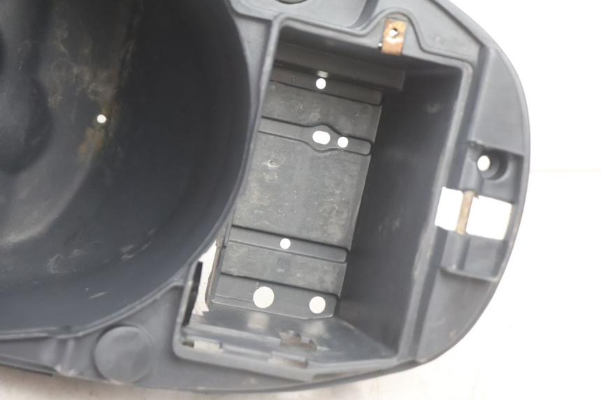 photo de ZADSEATKO PIAGGIO LIBERTY 125 (1998 - 2008) - Zoom op gebruiksstaat