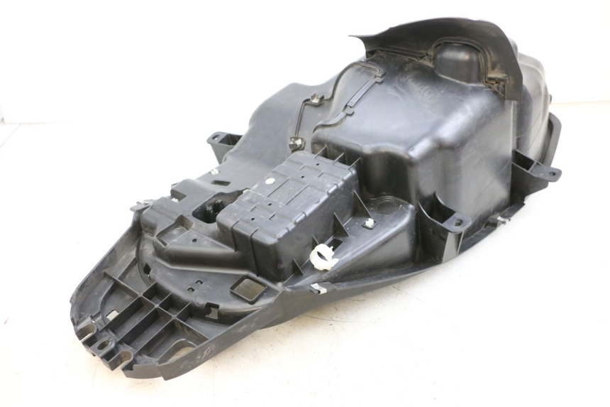 photo de ZADeltaselKoffer PIAGGIO MP3 HPE 350 (2018 - 2020) - Zoom op gebruiksstaat