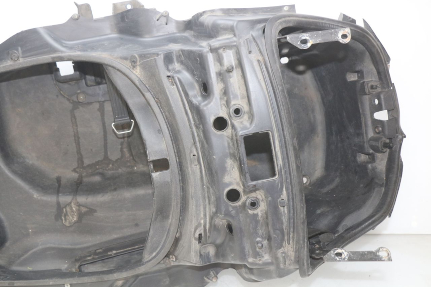 photo de ZADeltasleutelbox PIAGGIO MP3 LT 400 (2007 - 2012) - Bevestigingspunten