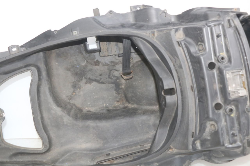 photo de ZADeltasleutelbox PIAGGIO MP3 LT 400 (2007 - 2012) - Bevestigingspunten