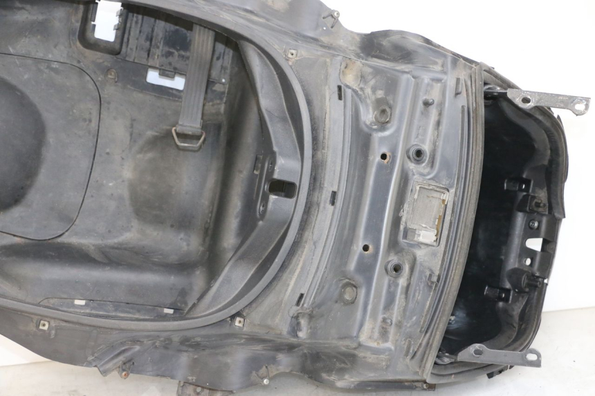 photo de ZADeltasleutelbox PIAGGIO MP3 125 (2006 - 2014) - Bevestigingspunten