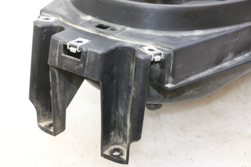 photo de ZADeltaselbox PIAGGIO MP3 RL 250 (2006 - 2010) - Zoom op gebruiksstaat