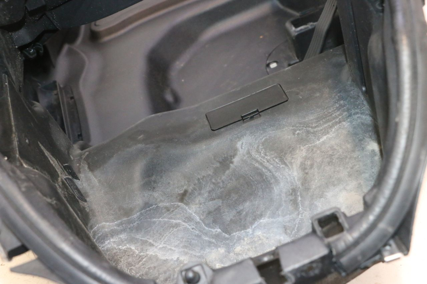 photo de ZADeltasleutelbox PIAGGIO MP3 500 (2011 - 2015) - Bevestigingspunten