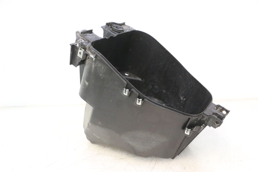 photo de ZADSEATKOFFER MBK NITRO 50 (2004 - 2008) - Bevestigingspunten