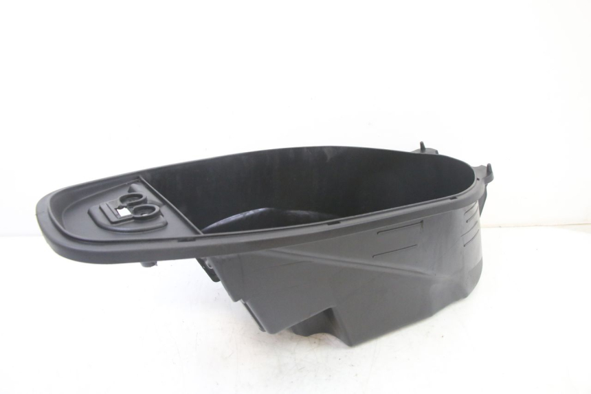 photo de ZADeltas Koffer SYM ORBIT III 3 4T 50 (2021 - 2025) - Andere kijkhoek