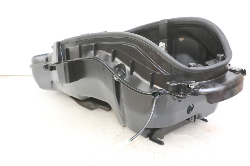 photo de ZADeltasel PEUGEOT SATELIS 125 (2013 - 2018) - Technische close-up