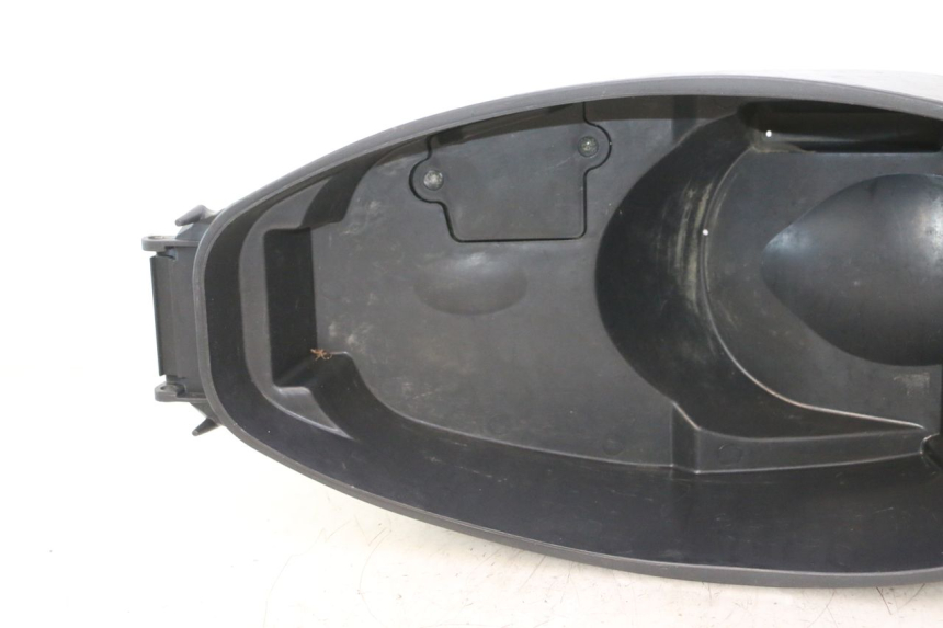 photo de ZADELKOFFERT FYM SCOOTERONE 125 (2006 - 2008) - Bevestigingspunten