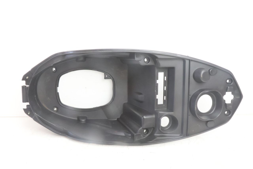 photo de ZADSEATKOFFER PEUGEOT STREETZONE NAKED 2T 50 (2014 - 2018) - Detail van het onderdeel