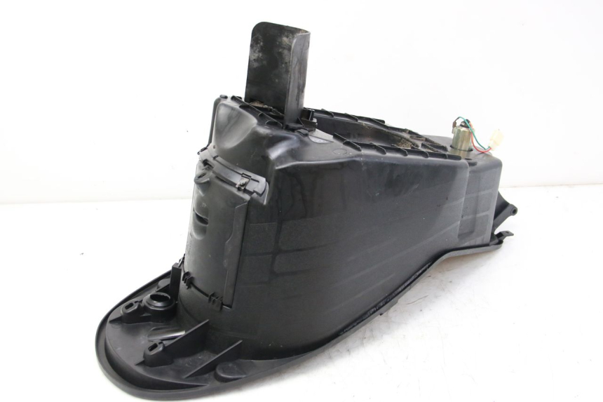 photo de ZADeltas Koffer PEUGEOT VIVACITY NEW 2T 50 (2008 - 2017) - Zoom op gebruiksstaat