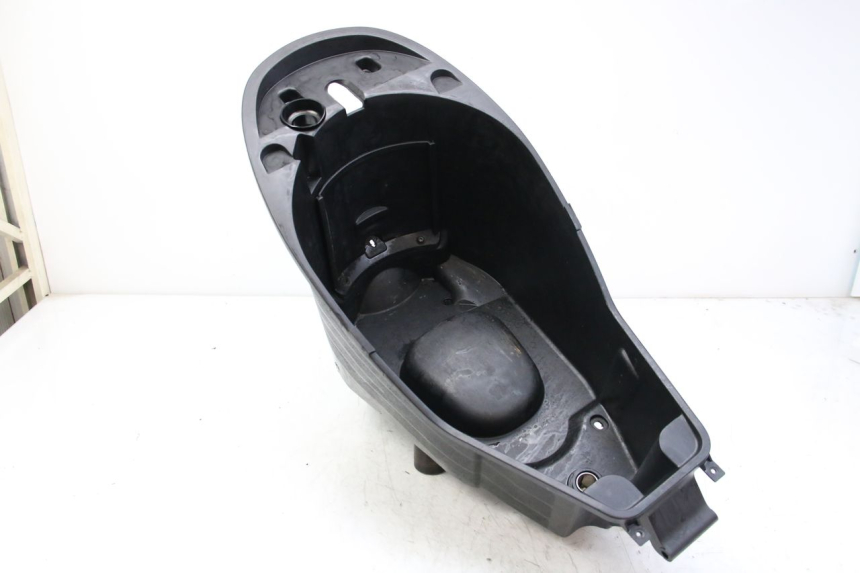 photo de ZADeltas Koffer PEUGEOT VIVACITY NEW 2T 50 (2008 - 2017) - Staat van het oppervlak