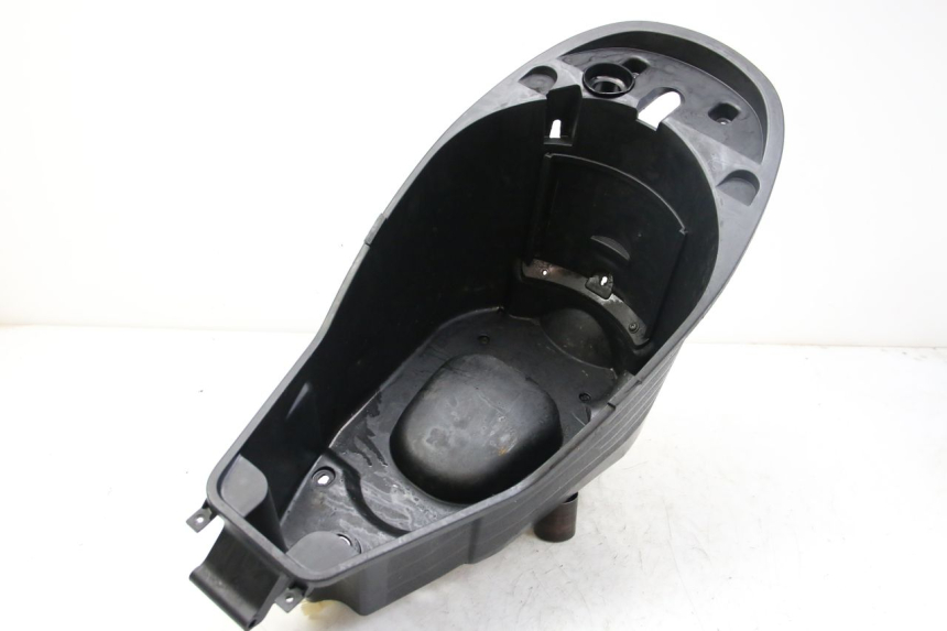 photo de ZADeltas Koffer PEUGEOT VIVACITY NEW 2T 50 (2008 - 2017) - Gecontroleerd onderdeel