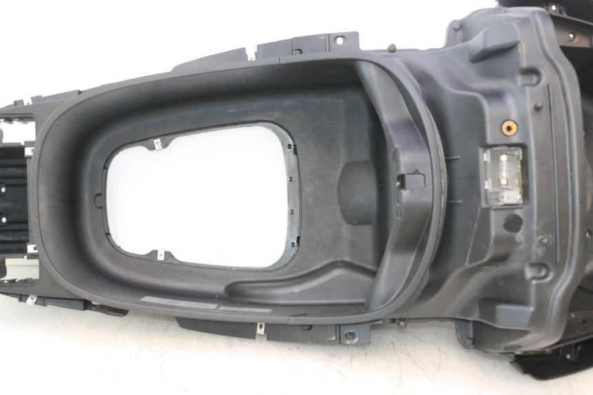 photo de ZADSEATKOFFER PIAGGIO X8 STREET 125 (2006 - 2007) - Zoom op gebruiksstaat