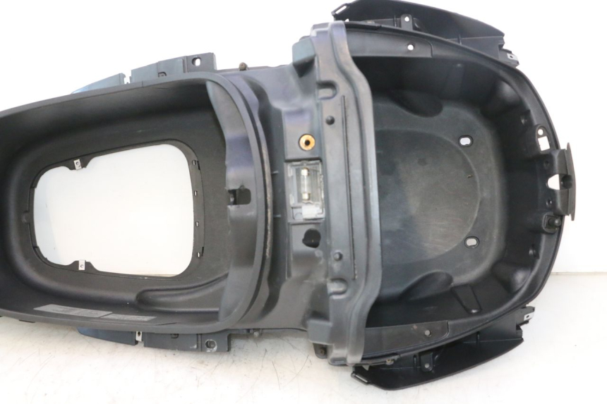 photo de ZADSEATKOFFER PIAGGIO X8 STREET 125 (2006 - 2007) - Andere kijkhoek