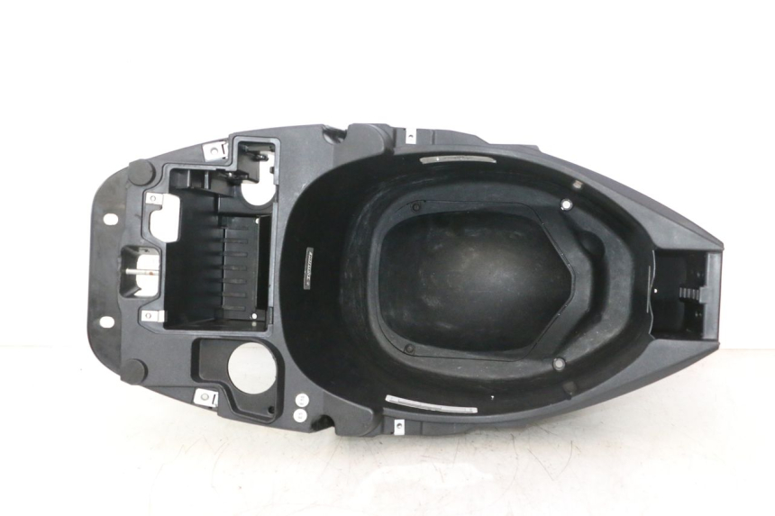 photo de ZADSEATKOFFER PIAGGIO ZIP IGET 4T 50 (2021 - 2023) - Bevestigingspunten