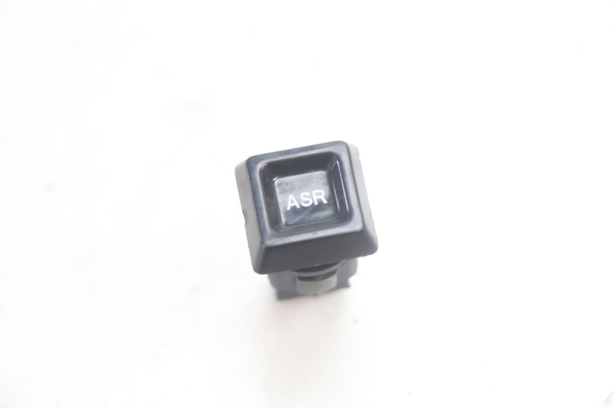 photo de ASR-SCHAKELAAR PIAGGIO MP3 HPE 530 (2022 - 2026) - Detail van het onderdeel