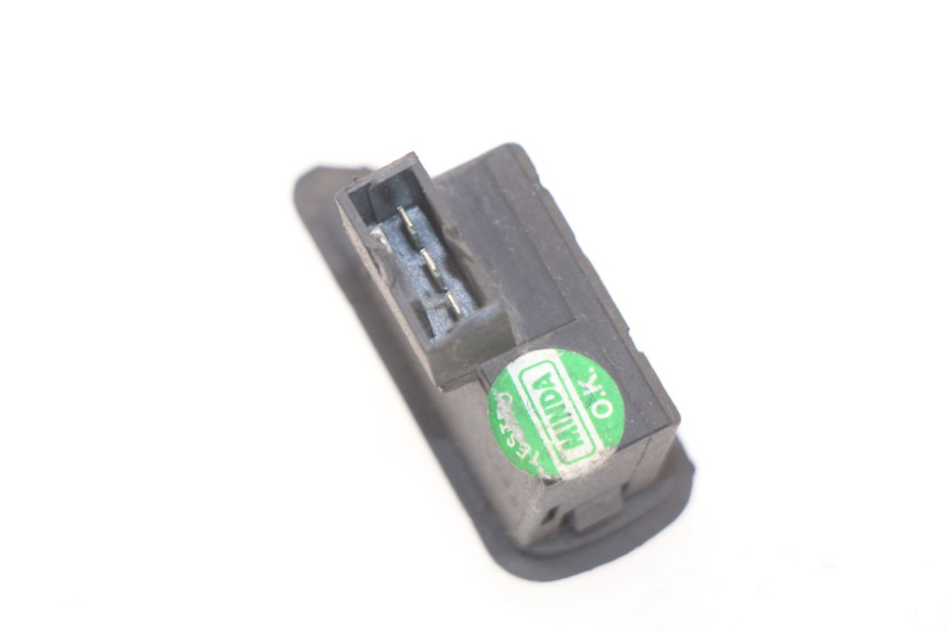 photo de RICHTINGAANWIJZER SCHAKELAAR PIAGGIO LIBERTY 4T 50 (2004 - 2008) - Zoom op gebruiksstaat