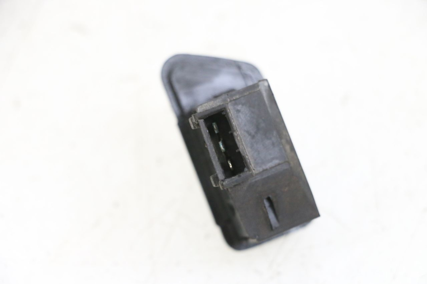 photo de RICHTINGAANWIJZER SCHAKELAAR KYMCO LIKE 125 (2009 - 2016) - Zoom op gebruiksstaat