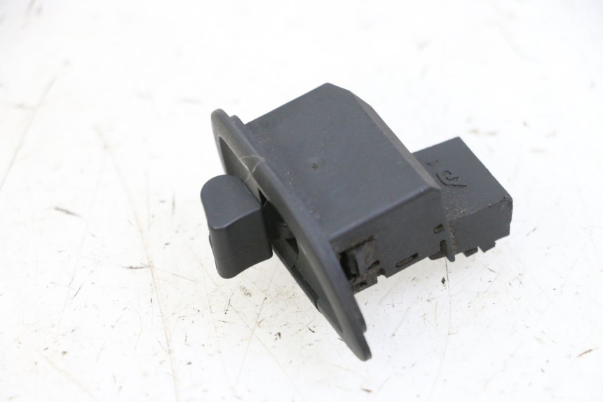 photo de RICHTINGAANWIJZER SCHAKELAAR PIAGGIO MP3 500 (2014 - 2017) - Detail van het onderdeel