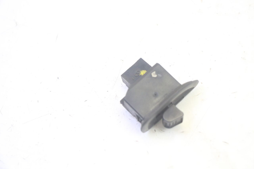 photo de RICHTINGAANWIJZER SCHAKELAAR PIAGGIO MP3 500 (2016 - 2018) - Detail van het onderdeel