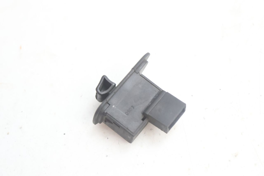 photo de RICHTINGAANWIJZER SCHAKELAAR PIAGGIO MP3 125 (2006 - 2014) - Zoom op gebruiksstaat