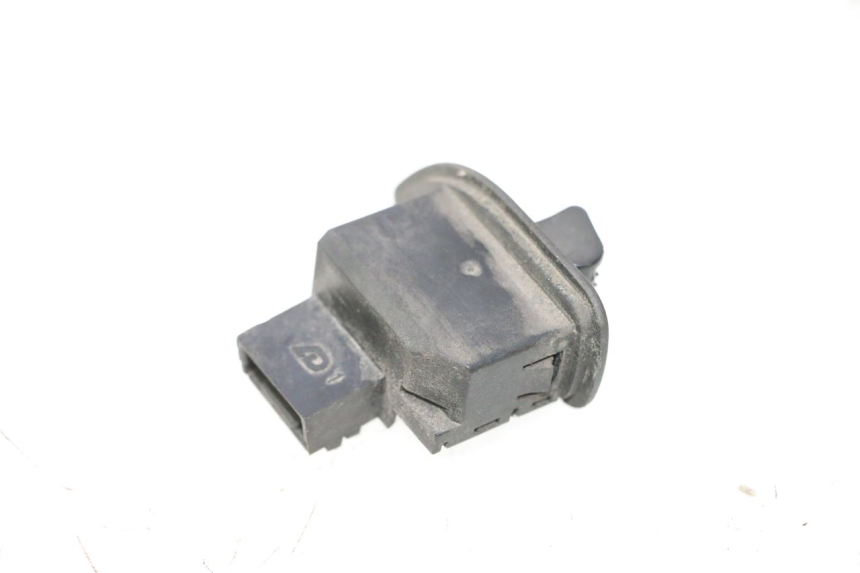 photo de RICHTINGAANWIJZER SCHAKELAAR PIAGGIO MP3 500 (2011 - 2015) - Detail van het onderdeel