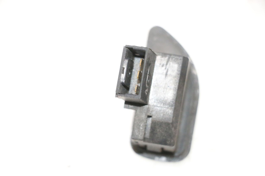photo de RICHTINGAANWIJZER SCHAKELAAR PIAGGIO MP3 500 (2011 - 2015) - Zoom op gebruiksstaat