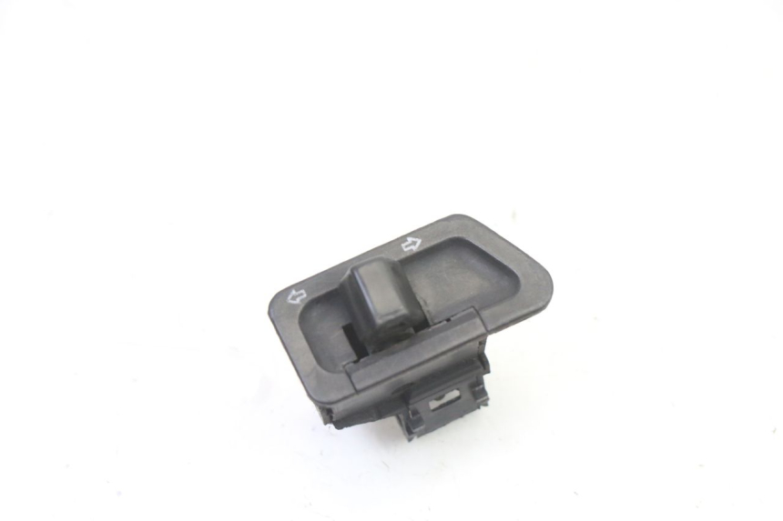 photo de RICHTINGAANWIJZER SCHAKELAAR KYMCO LIKE 4T 50 (2019 - 2025) - Detail van het onderdeel