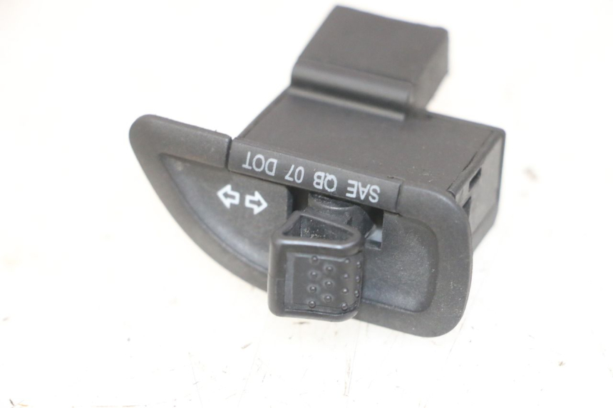 photo de RICHTINGAANWIJZER SCHAKELAAR PIAGGIO NEW TYPHOON 50 (2018 - 2021) - Hoofdaanzicht