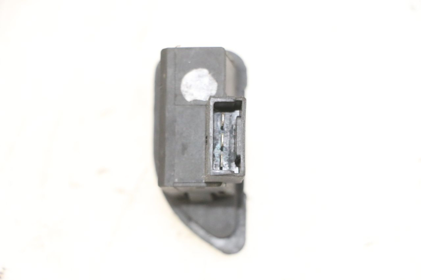 photo de RICHTINGAANWIJZER SCHAKELAAR PIAGGIO NEW TYPHOON 50 (2018 - 2021) - Zoom op gebruiksstaat