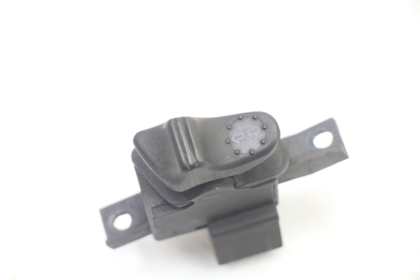 photo de RICHTINGAANWIJZER SCHAKELAAR PIAGGIO VESPA GRANTURISMO 125 (2003 - 2007) - Hoofdaanzicht