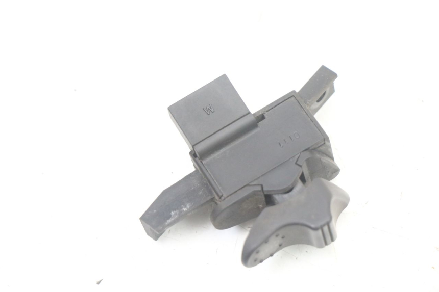 photo de RICHTINGAANWIJZER SCHAKELAAR PIAGGIO VESPA LX IE 125 (2010 - 2012) - Detail van het onderdeel