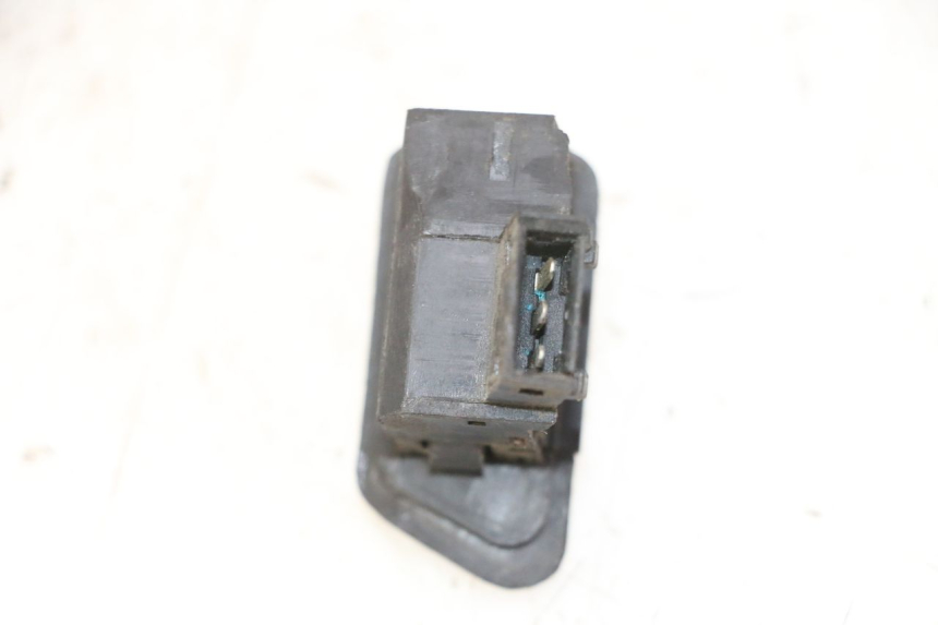 photo de RICHTINGAANWIJZER SCHAKELAAR PEUGEOT TWEET 4T 50 (2018 - 2022) - Zoom op gebruiksstaat