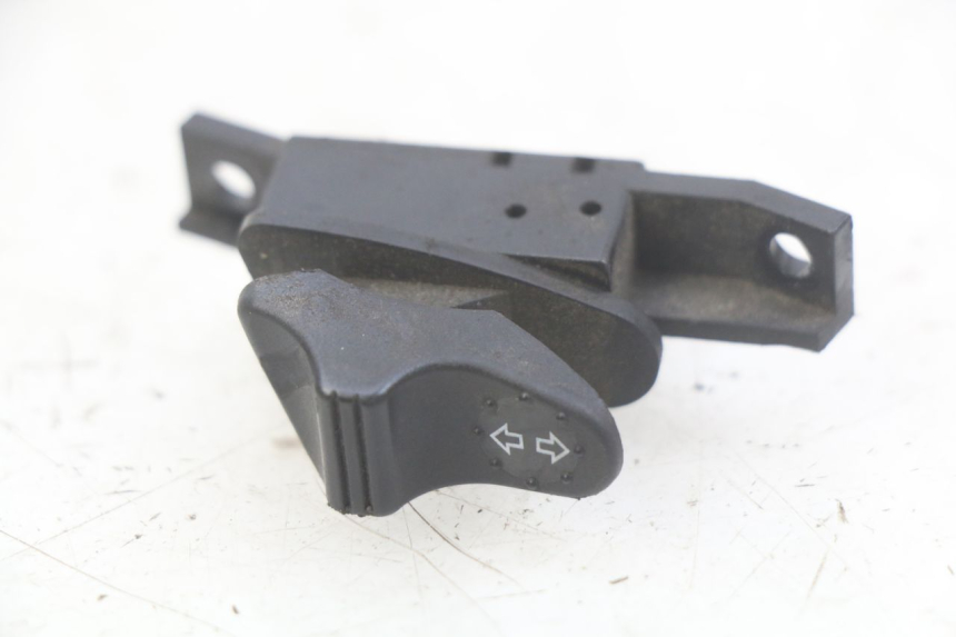 photo de RICHTINGAANWIJZER SCHAKELAAR PIAGGIO VESPA LX 2T 50 (2005 - 2013) - Andere kijkhoek