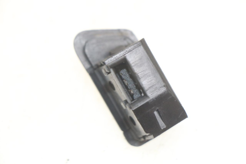 photo de RICHTINGAANWIJZER SCHAKELAAR SYM X-PRO 4T 50 (2014 - 2021) - Detail van het onderdeel