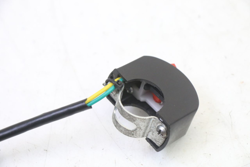 photo de CONTACTSLOT SCHAKELAAR LONCIN DIRT BIKE 125 - Andere kijkhoek